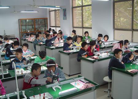 教學設備包括哪些？教學儀器設備室的管理制度