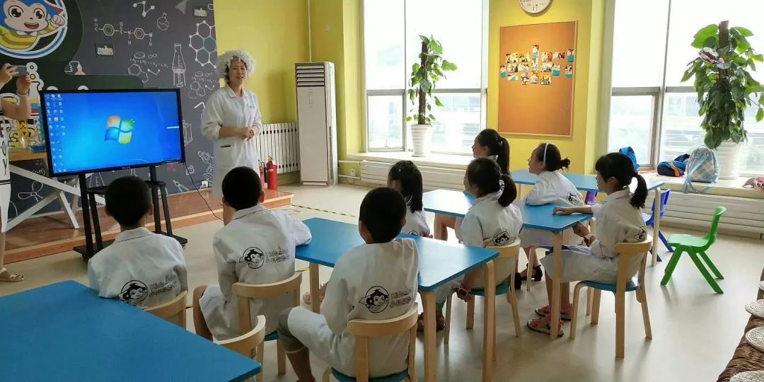 讓科學的火花點燃夢想的未來，小小科學家在行動|青島八大峽小學
