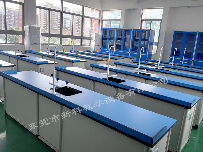 <a href='http://hzshdk.com/chanpin/53-1.html' target='1' style='font-size:18px; font-weight:bold; color:#000000;'>科學(xué)實(shí)驗(yàn)室</a>廠家
